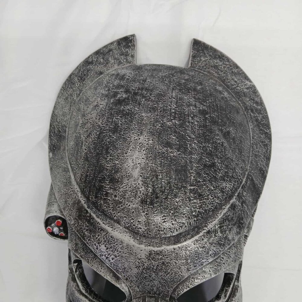 Alien Predator Mask Wall Decor - Picture 4 of 9